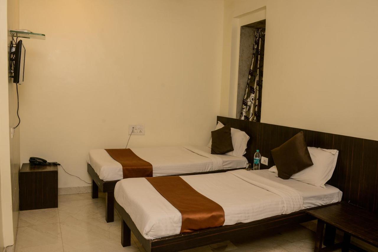 Hotel National Mumbai Exterior foto