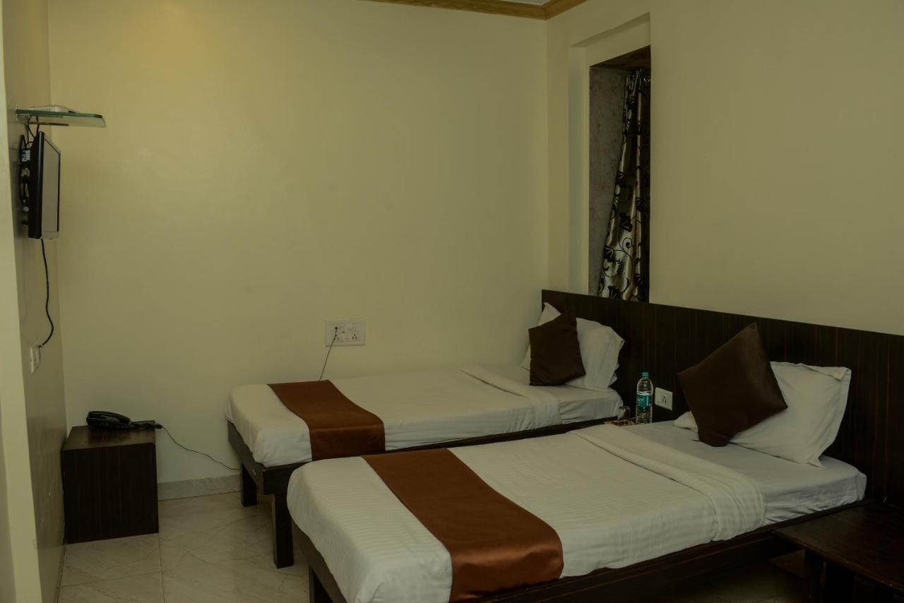 Hotel National Mumbai Exterior foto