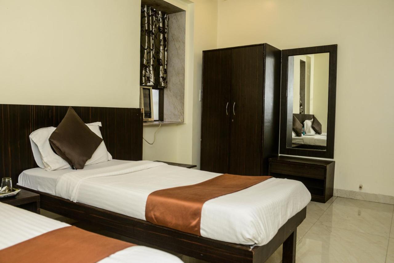 Hotel National Mumbai Exterior foto