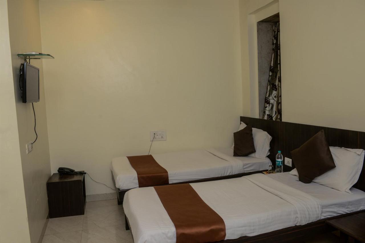 Hotel National Mumbai Exterior foto