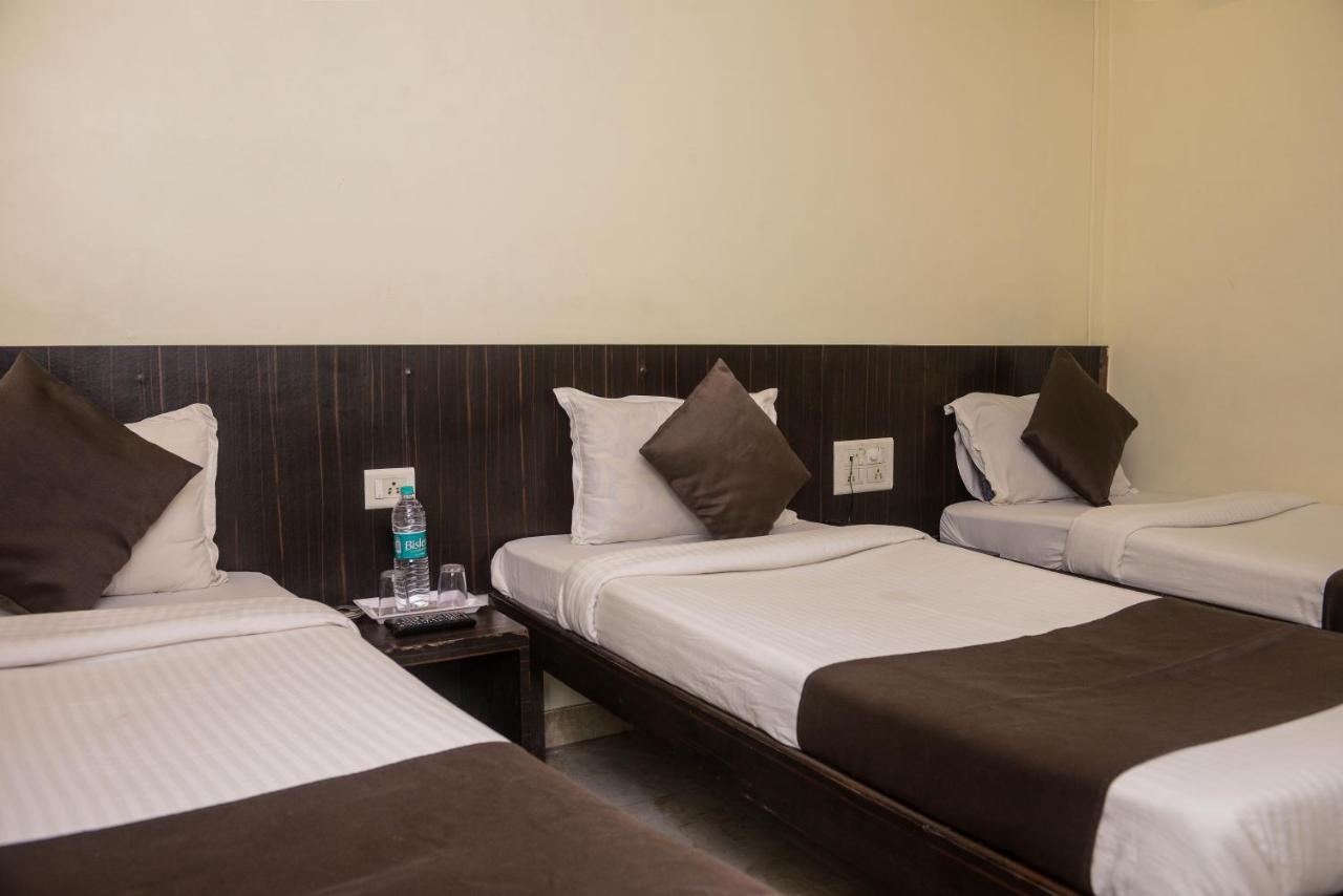Hotel National Mumbai Exterior foto